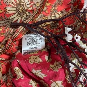 Dresses - 100% Silk Floral Print Dress Medium Dresses - 100% Silk Floral Print Dress Medium
